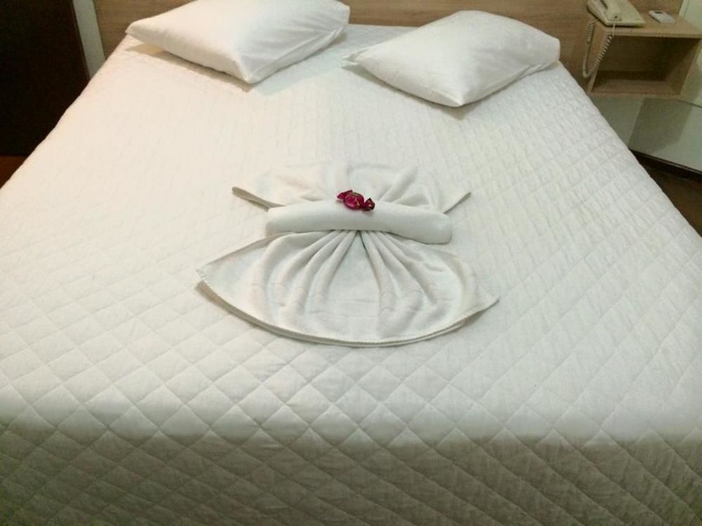 Oyo Hotel Farol จูซาบา ภายนอก รูปภาพ