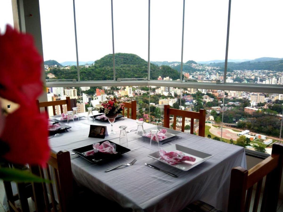 Oyo Hotel Farol จูซาบา ภายนอก รูปภาพ