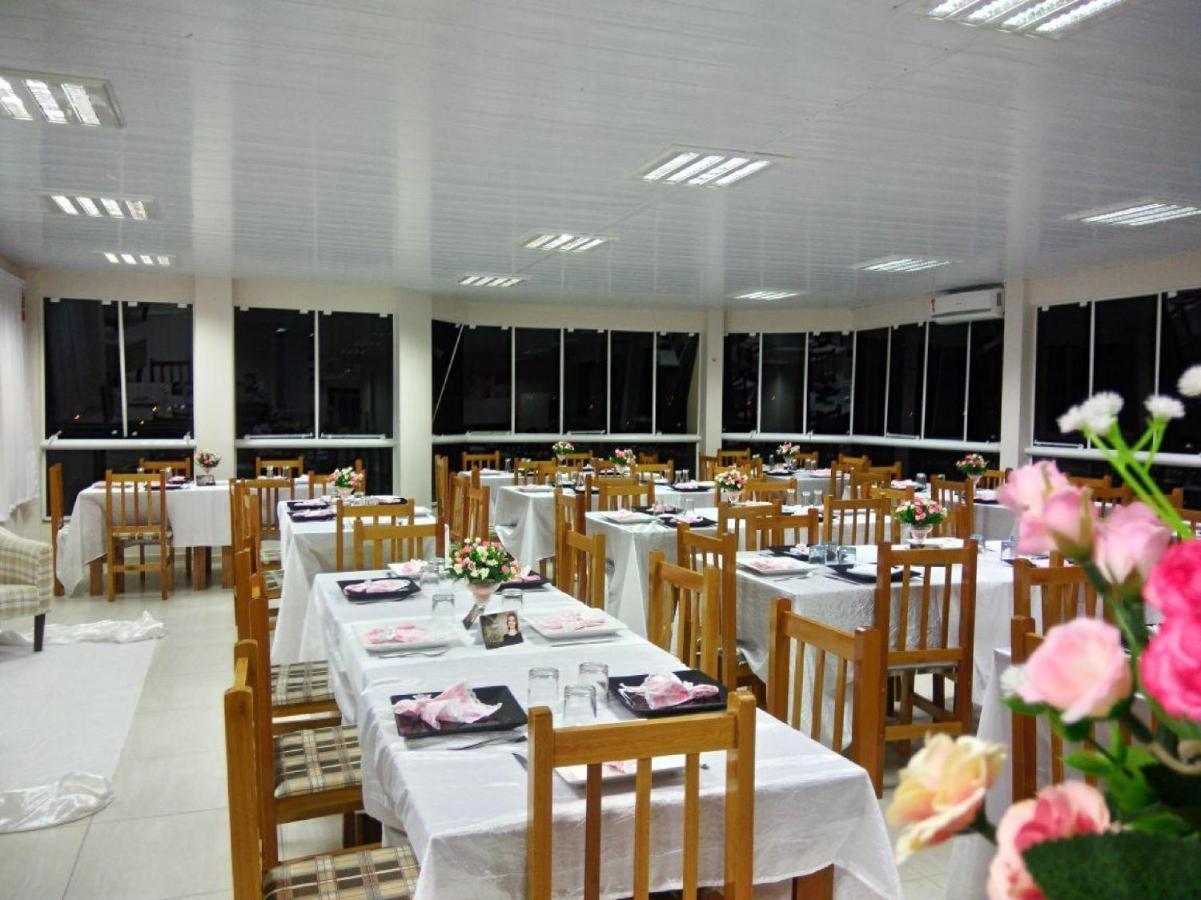 Oyo Hotel Farol จูซาบา ภายนอก รูปภาพ