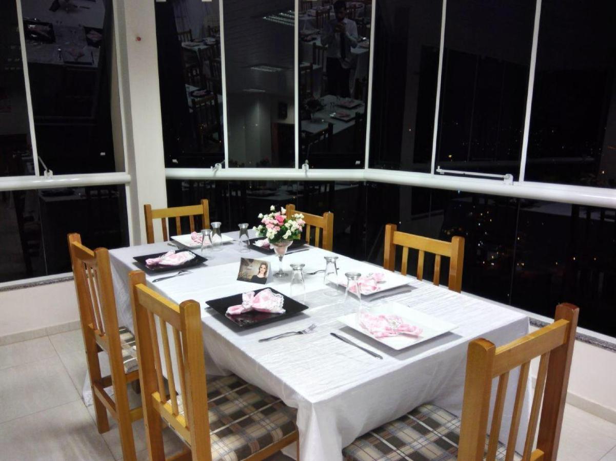 Oyo Hotel Farol จูซาบา ภายนอก รูปภาพ